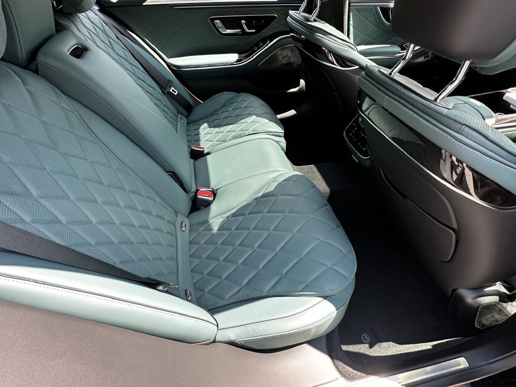 New 2027 Black Mercedes-Benz S 580 image 55