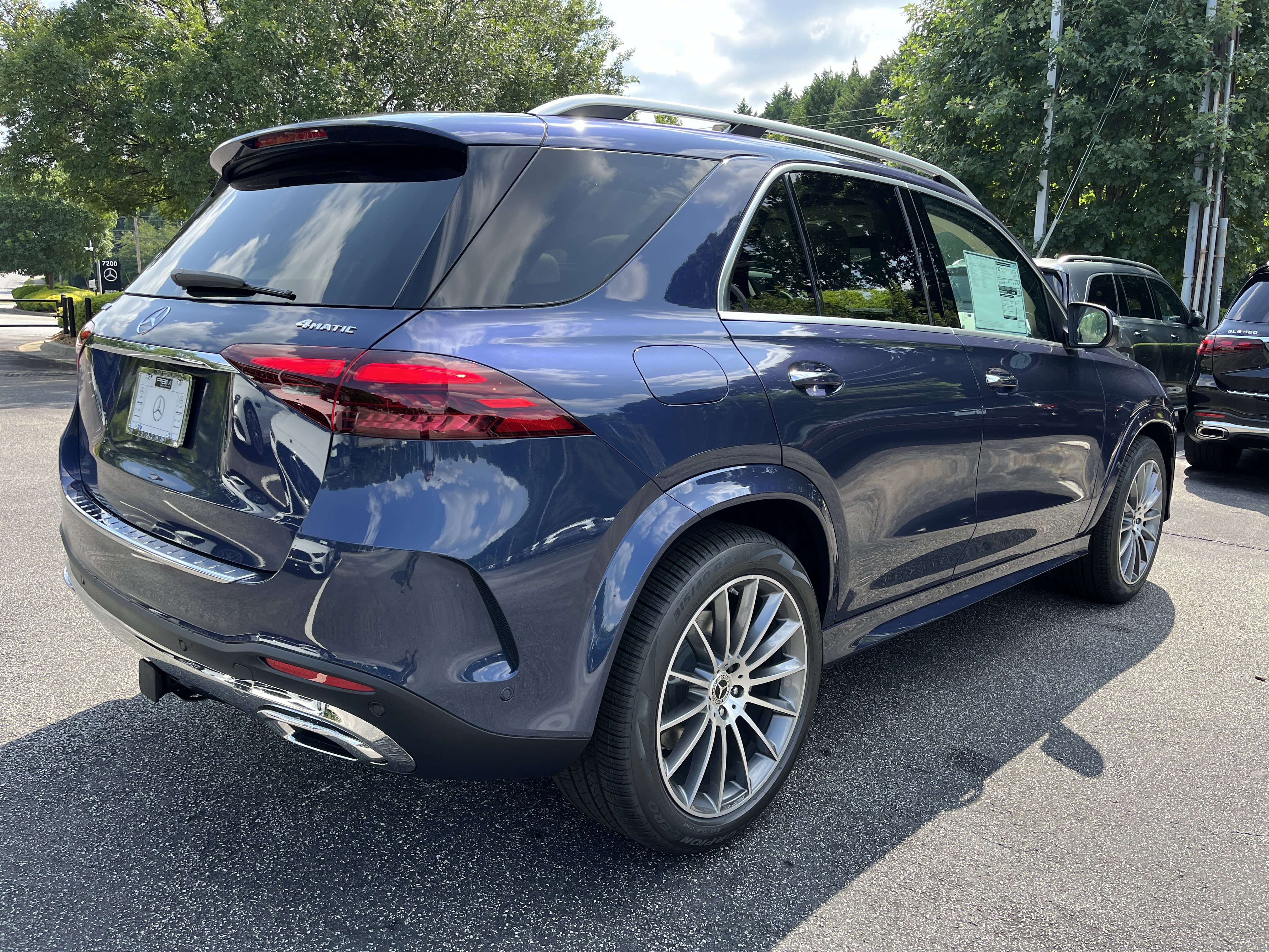 New 2026 Twilight Blue Metallic Mercedes-Benz GLE 350 4MATIC® SUV image 7