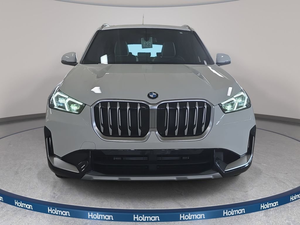 New 2026 Alpine White BMW xDrive28i image 2