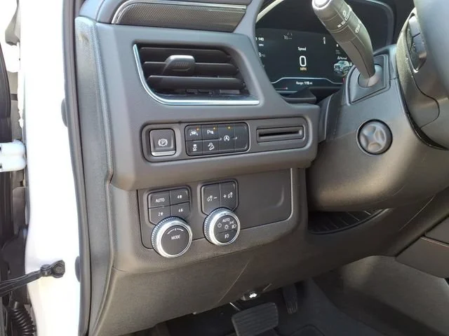 2023 GMC Yukon AT4 - Photo 23