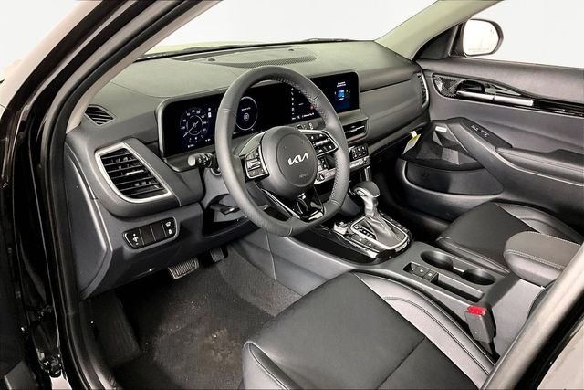 New 2026 Fusion Black Kia SX image 8