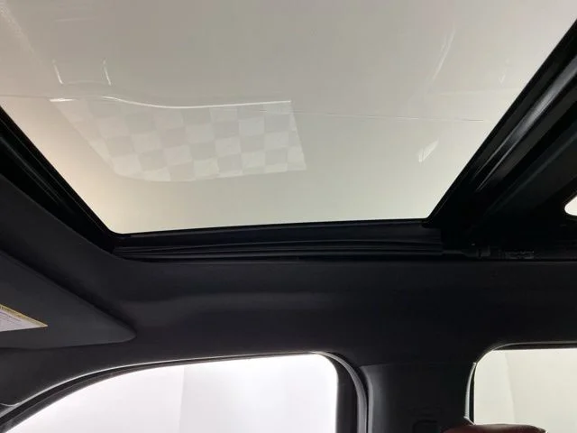 Used 2019 Black Ford Platinum image 27