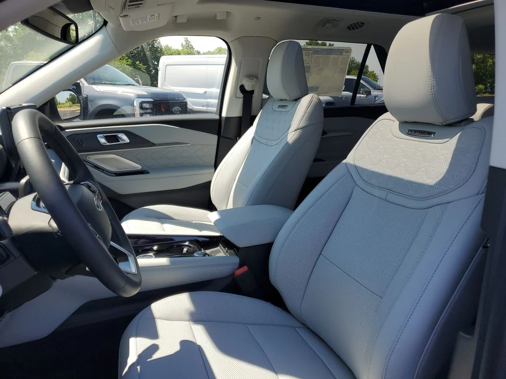 New 2026 Space White Metallic Ford Platinum™ image 5