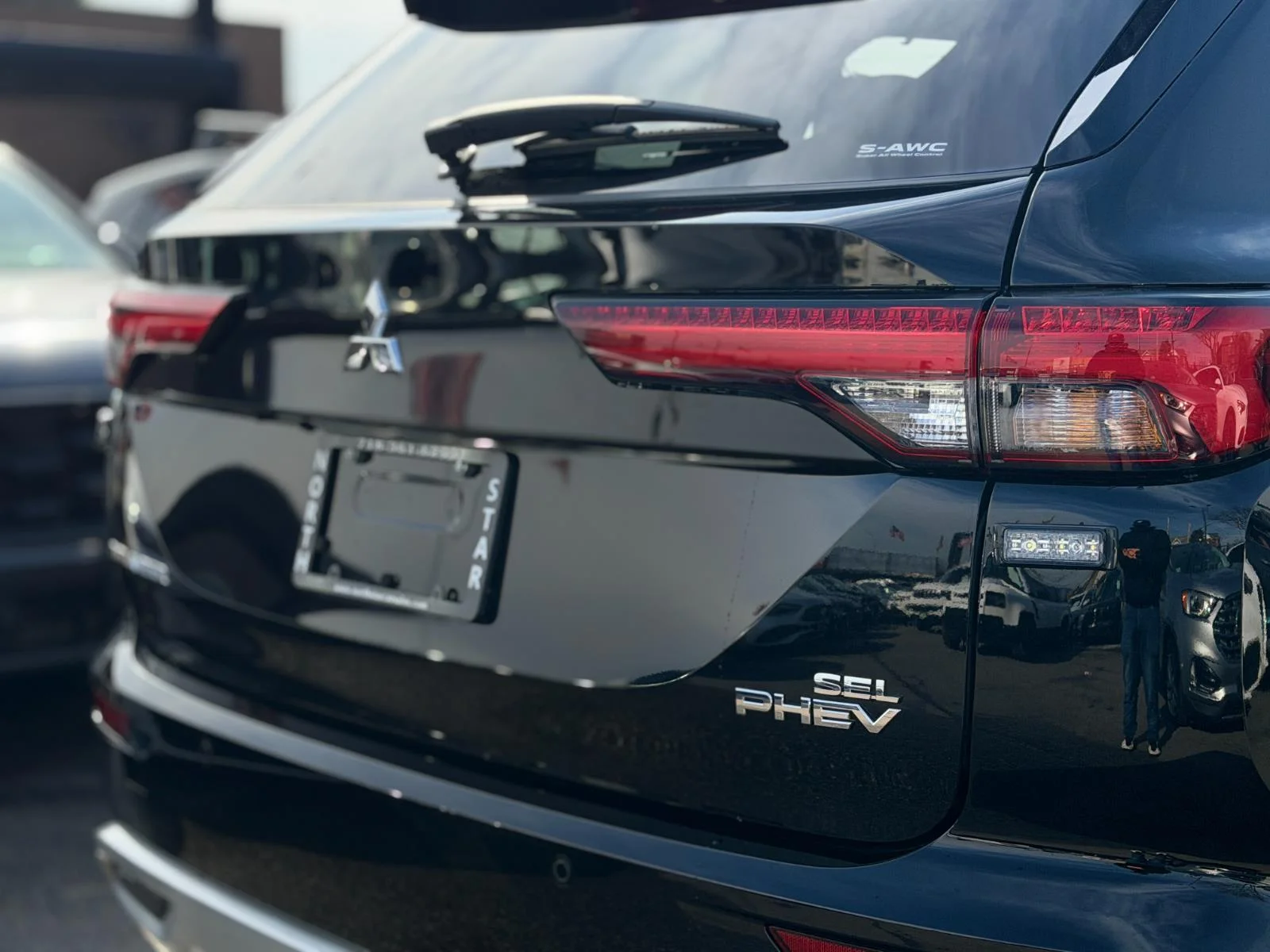 2025 Mitsubishi Outlander Plug-in Hybrid SEL - Photo 7