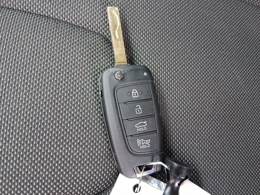 Used 2024 Silver Hyundai SE image 41