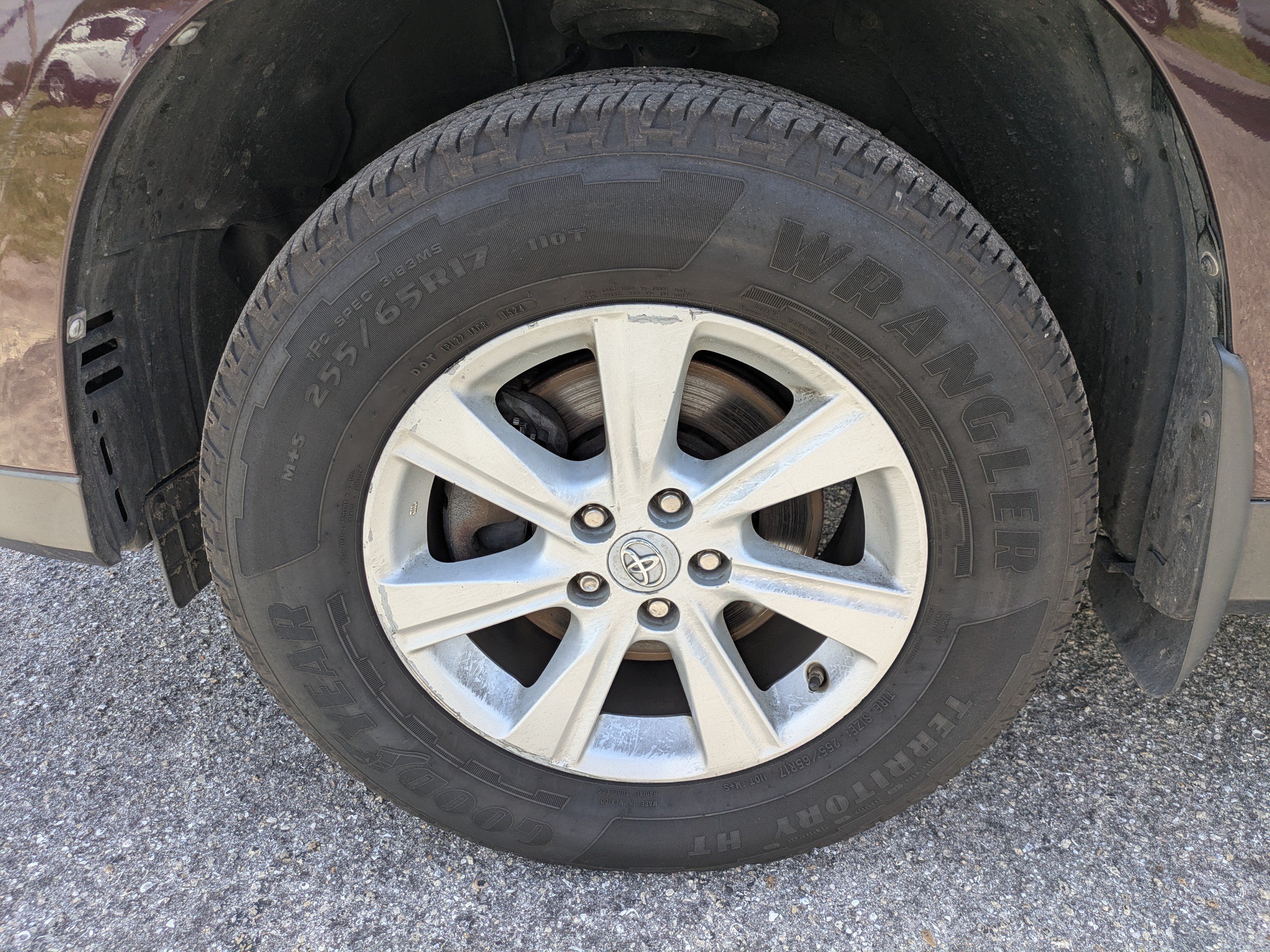 Used 2012 Red Toyota  image 11