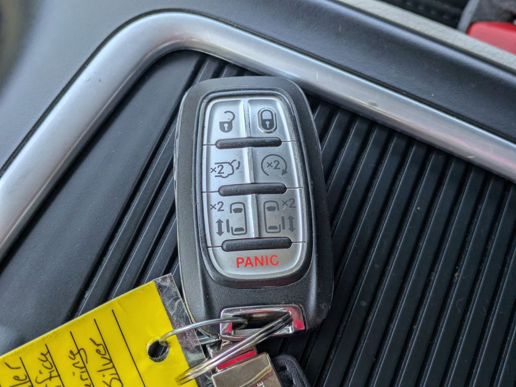 2024 Chrysler Pacifica Touring L - Photo 29