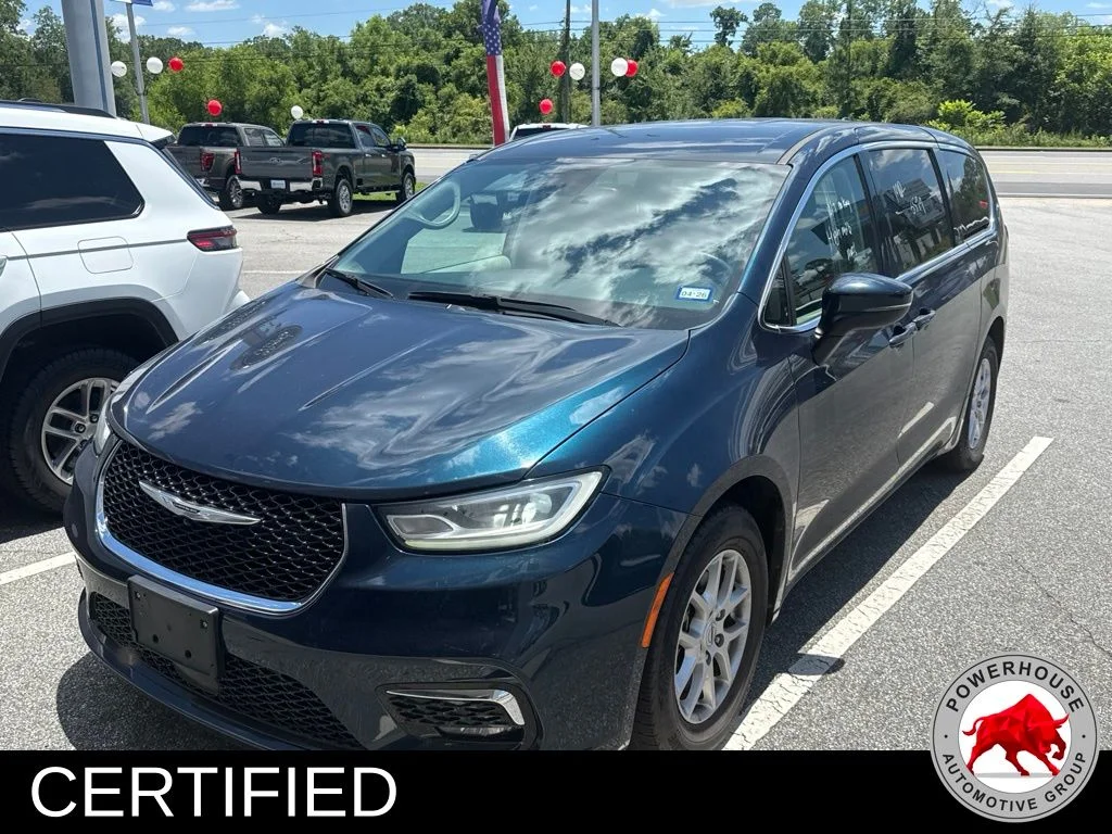 Used 2023 Blue Chrysler Touring L image 4