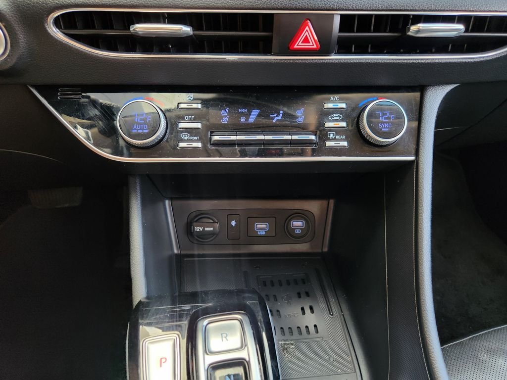 Used 2022 Hampton Gray Hyundai Limited image 19