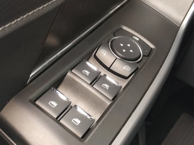 Used 2022 Red Ford XLT image 22
