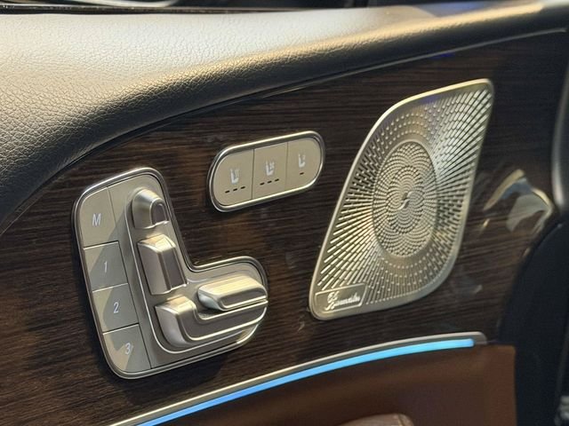 Certified Used 2025 Black Mercedes-Benz GLS 450 image 16