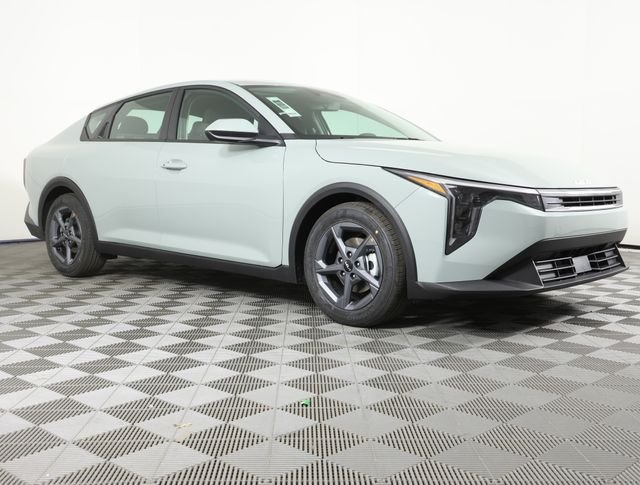 Used 2026 Gray Kia LXS image 3