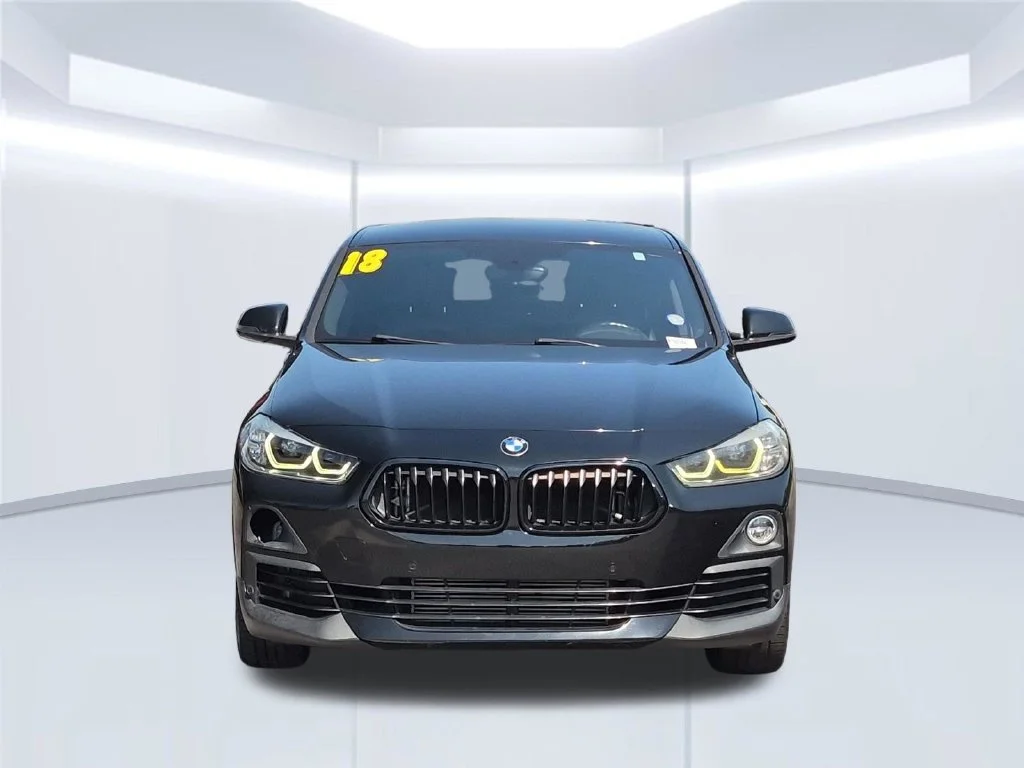 Used 2018 Black BMW sDrive28i image 10