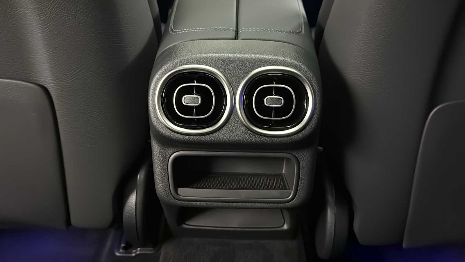New 2026 MANUFAKTUR Alpine Grey Mercedes-Benz GLC 300 image 30