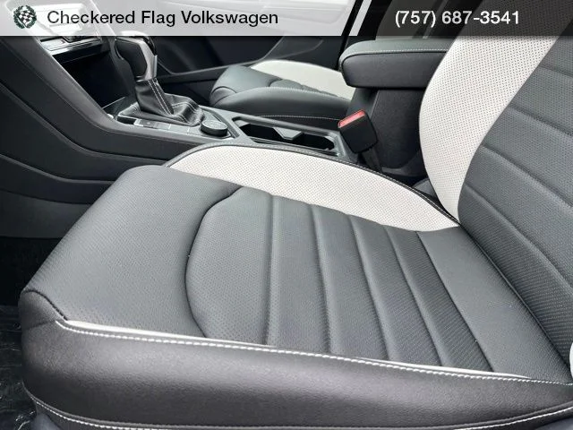 New 2026 Gray Volkswagen 1.5T SEL image 25