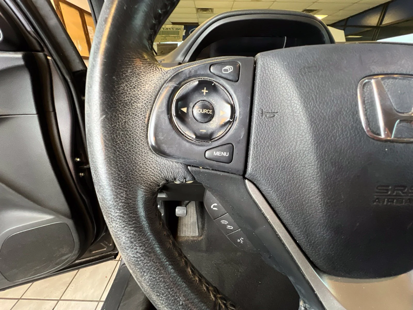 Used 2015 Gray Honda EX-L image 26