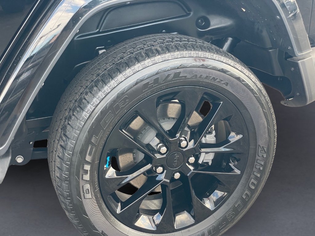 Used 2023 Black Clearcoat Jeep Sahara image 25