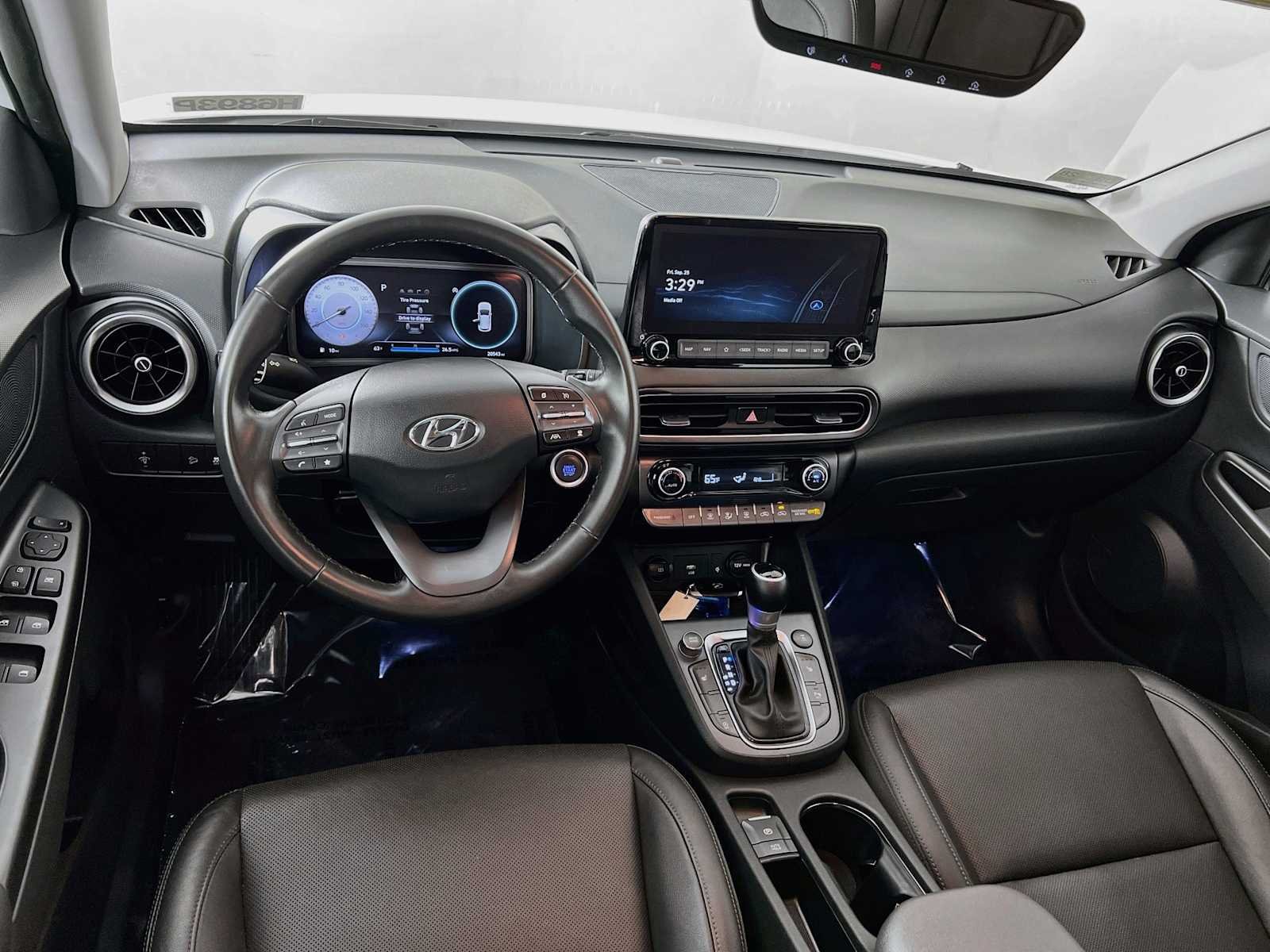 Used 2023 Lunar White Hyundai Limited image 24