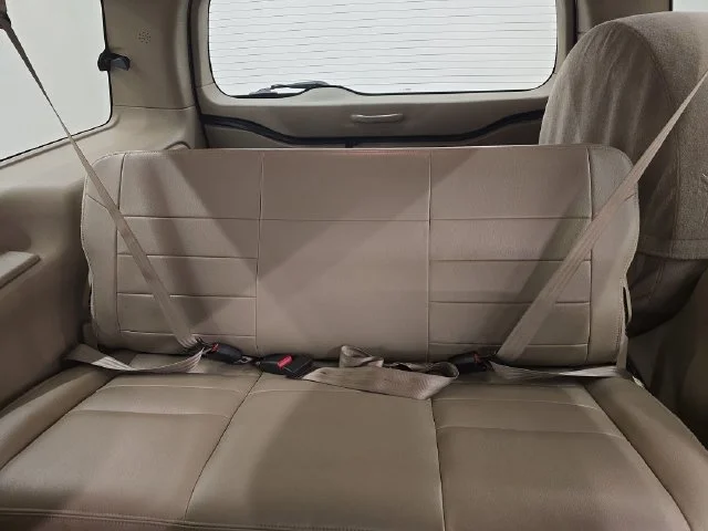 Used 2005 Black Clearcoat Ford Limited image 19