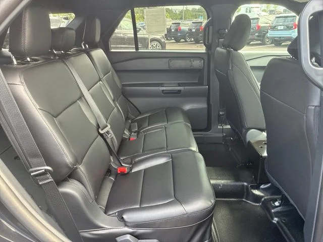 New 2026 Black Ford 4DR AWD POLICE image 19