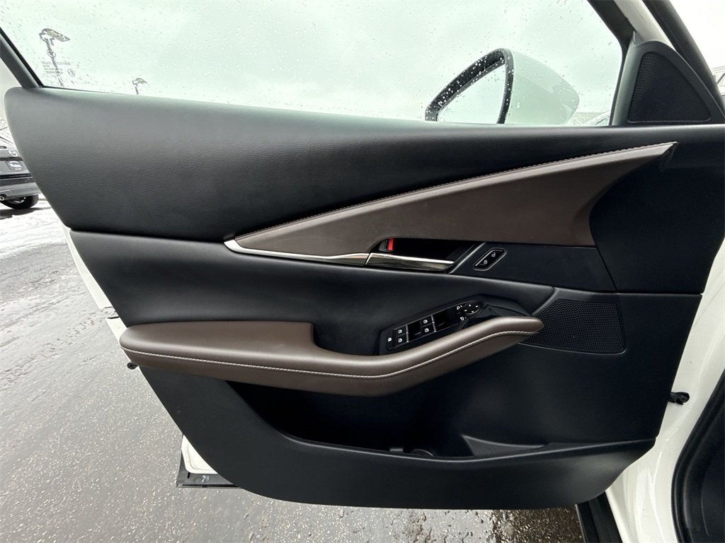 2023 MAZDA CX-30 - Image 12
