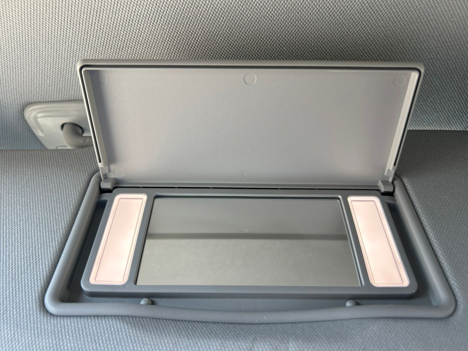 Used 2023 Gray Jeep Limited image 35