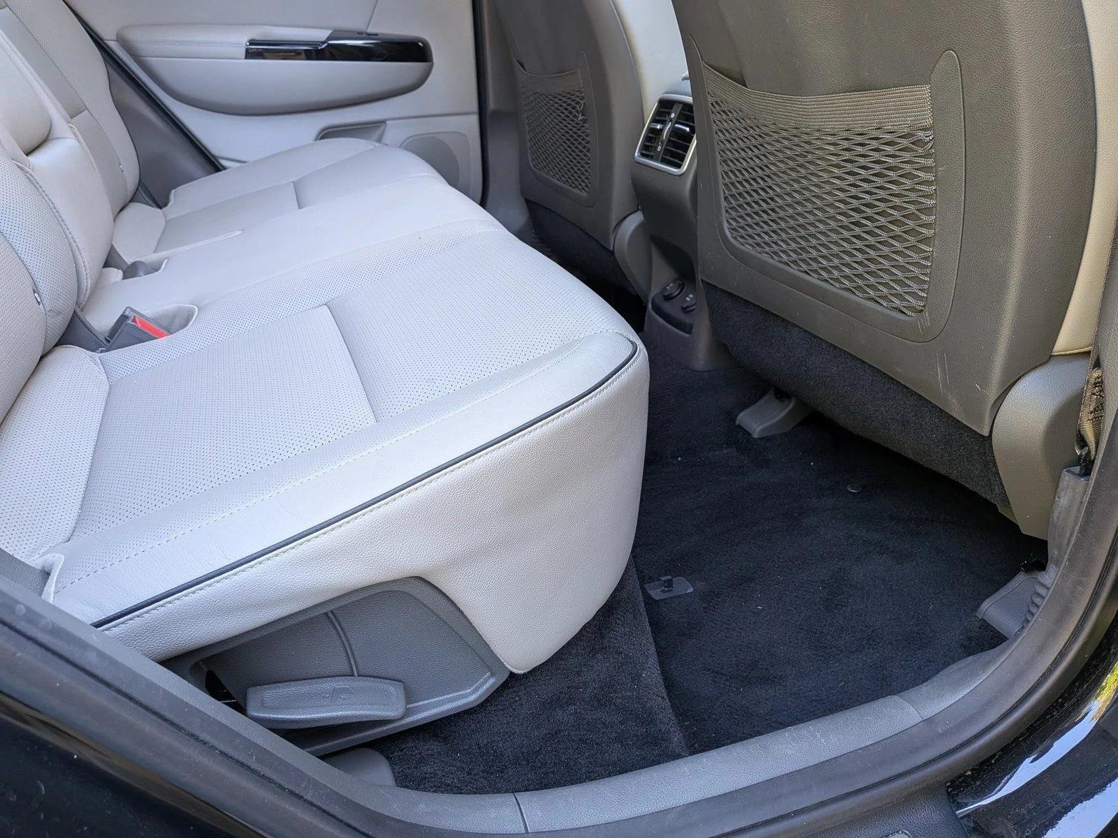 Used 2017 Black Cherry Kia SX Turbo image 18