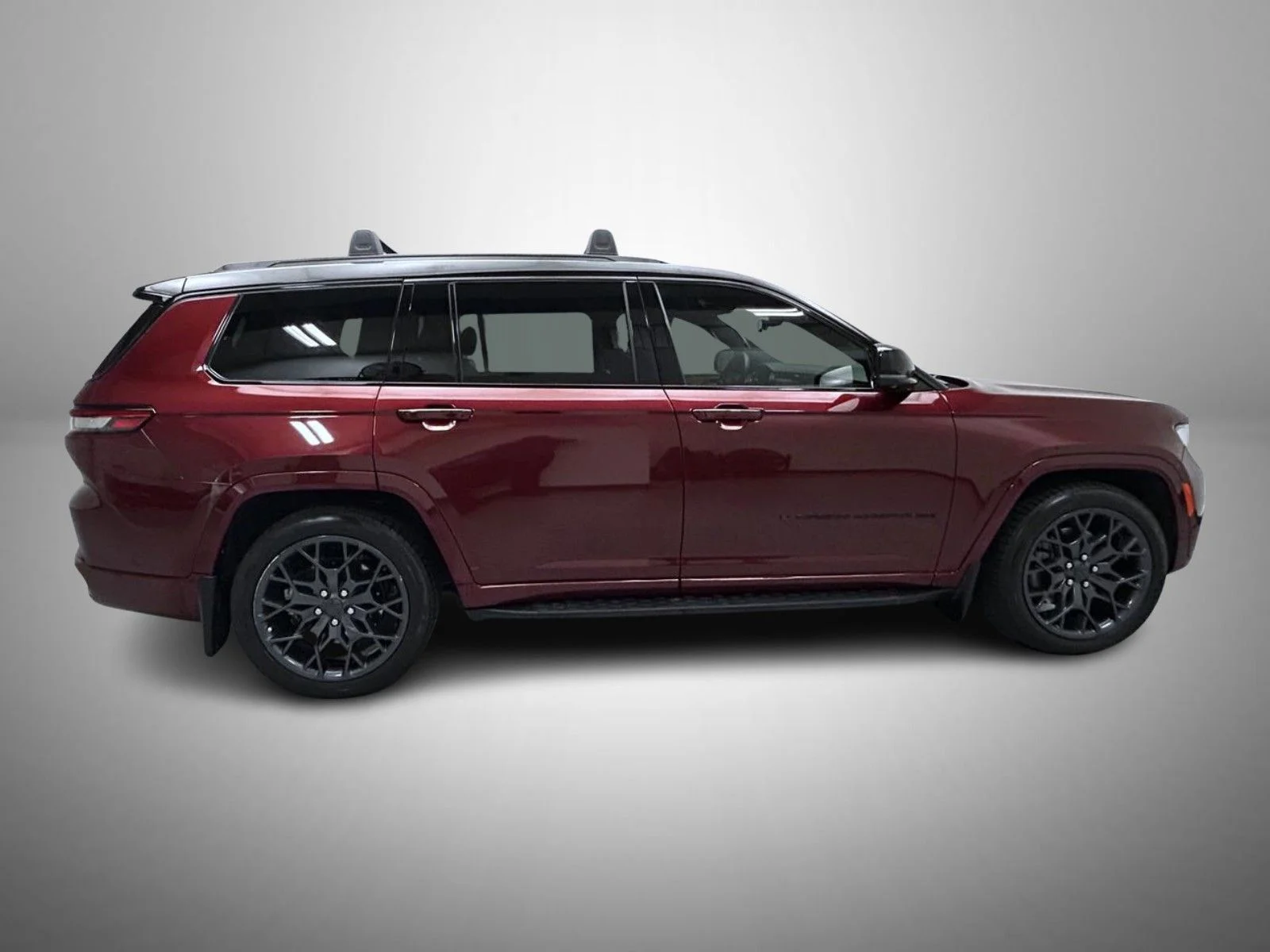 Used 2023 Red Jeep Summit image 4
