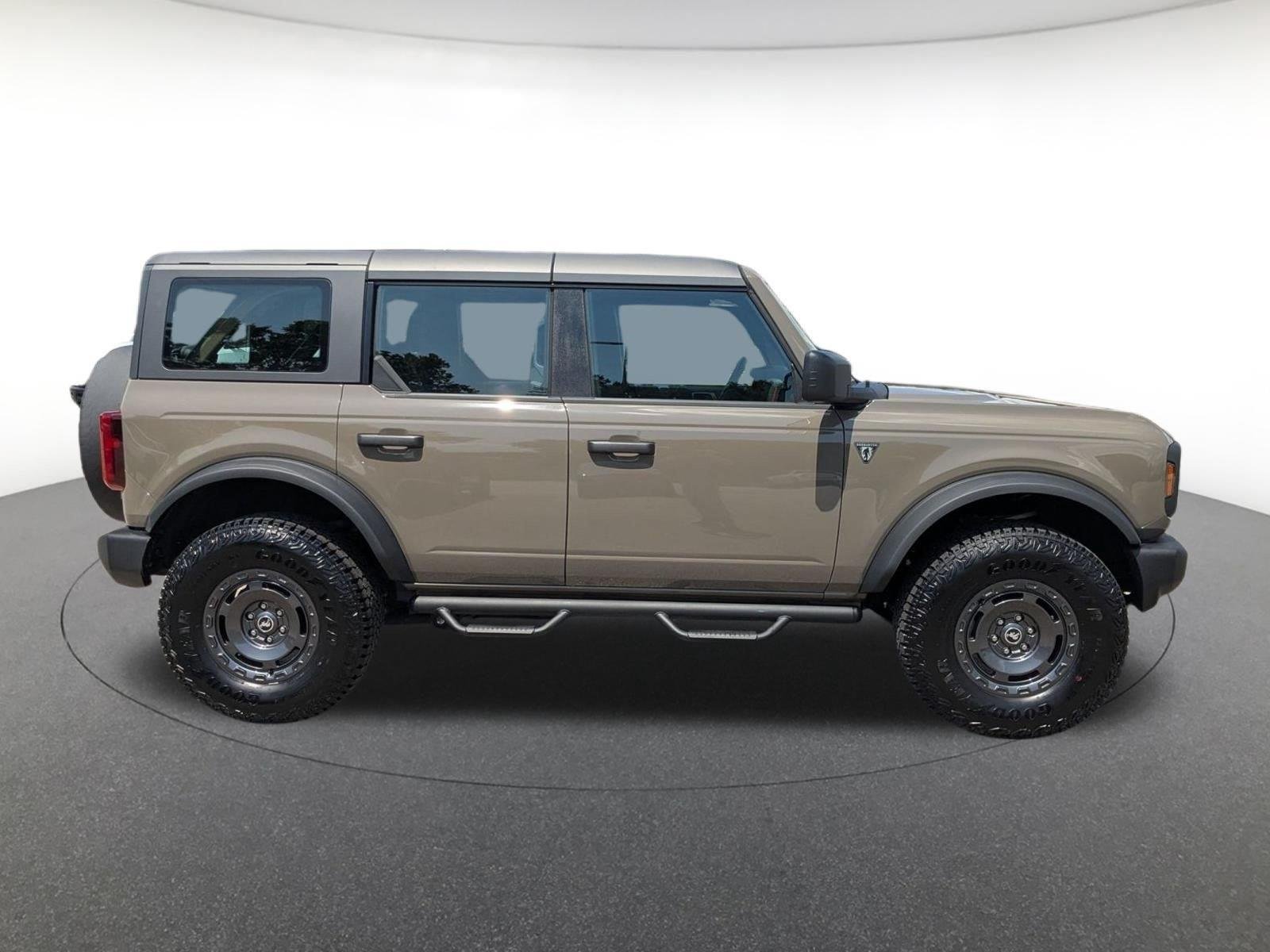 Used 2025 Marsh Gray Ford Base image 3