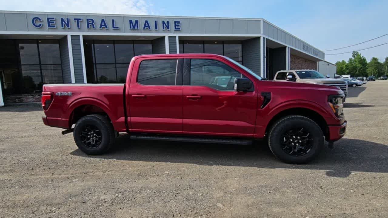 New 2026 Ruby Red Metallic Tinted Clearcoat Ford XLT image 9