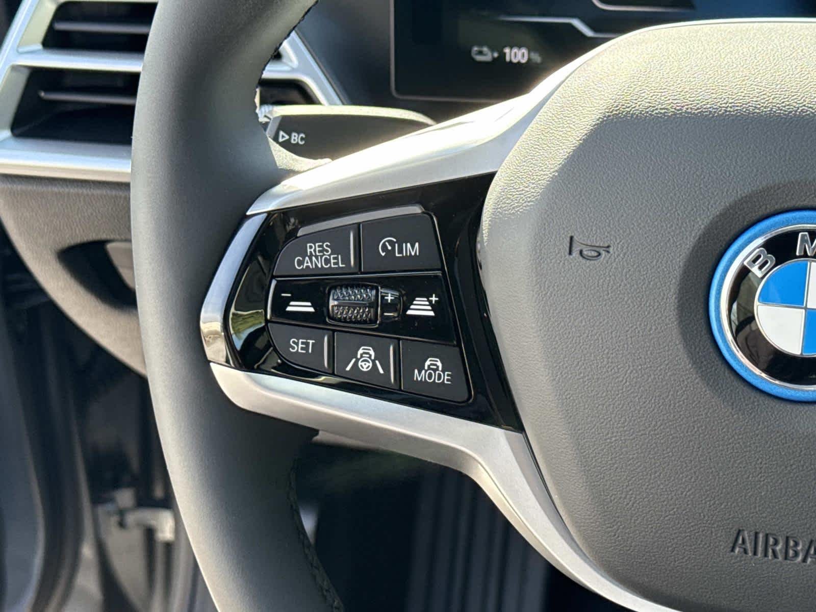 New 2026 Skyscraper Grey Metallic BMW xDrive40 image 22