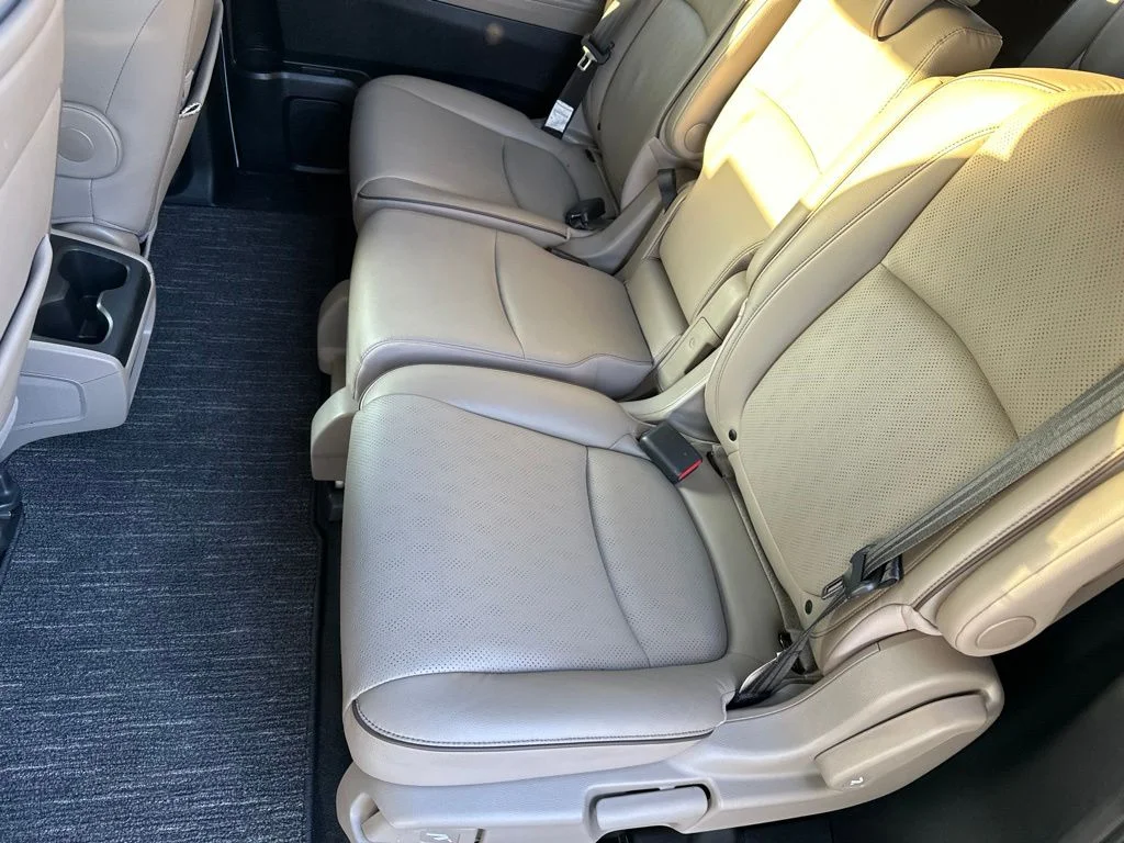 2023 Honda Odyssey Elite - Photo 12