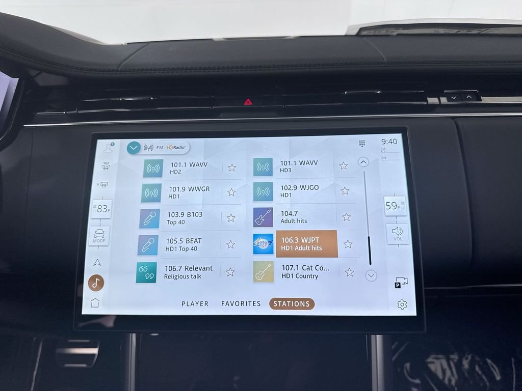 New 2026 Fuji White Land Rover SE LWB image 16