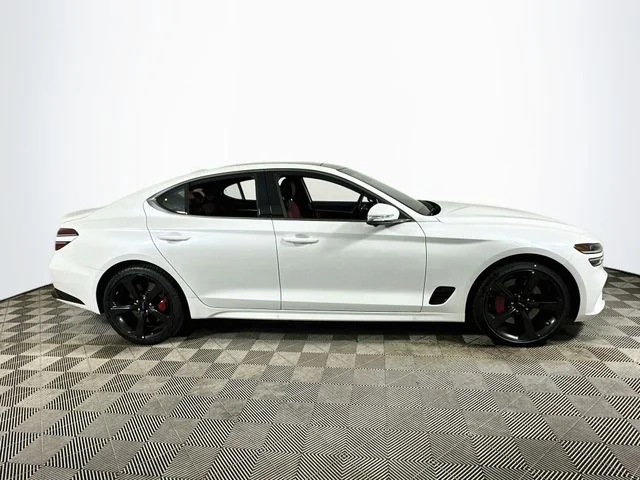 New 2026 White Genesis 3.3T Sport Prestige image 3
