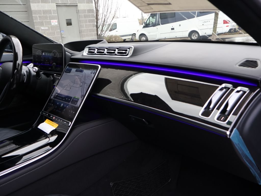 New 2026 Graphite Grey Metallic Mercedes-Benz S 580 image 11