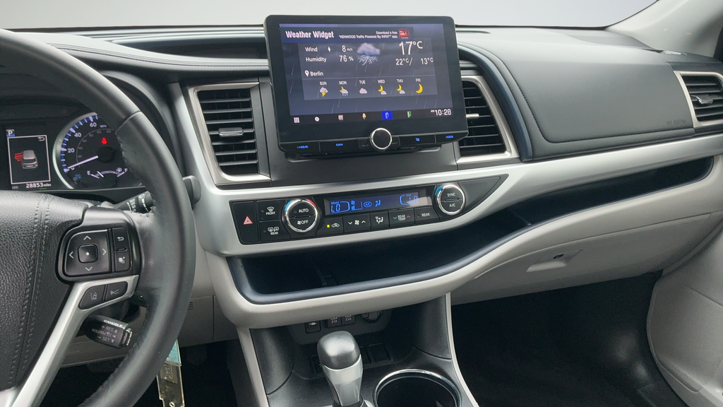 Used 2019 Blizzard Pearl Toyota LE Plus image 8