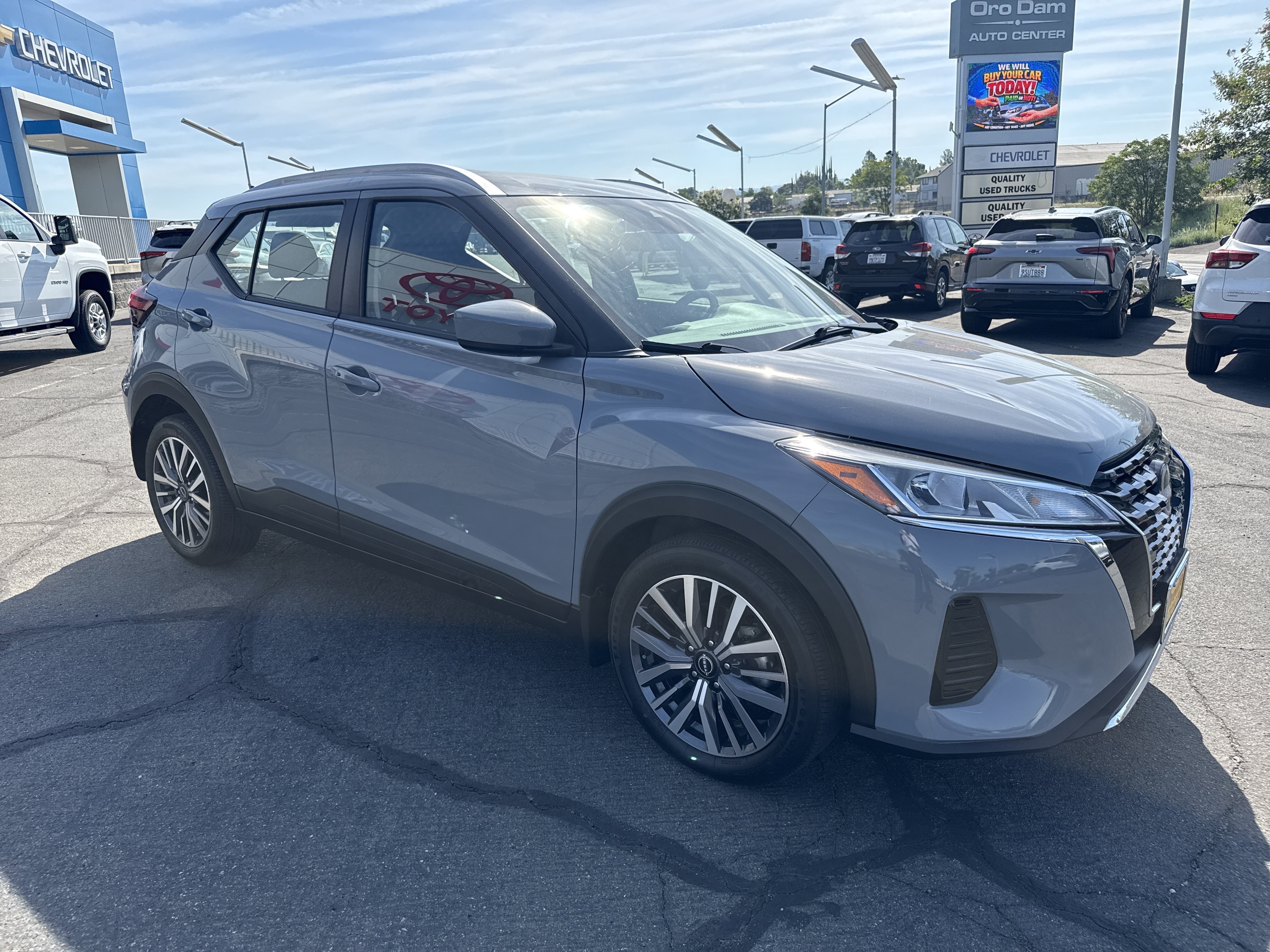 Used 2023 Boulder Gray Pearl Nissan SV image 7