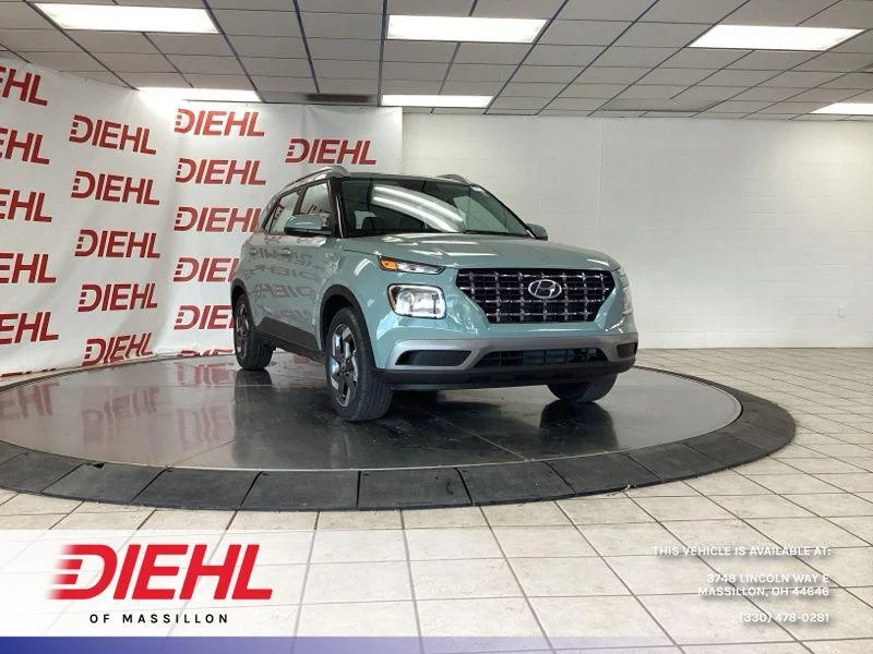 2026 Hyundai Venue SEL w/ 2-Tone Roof IVT's photo