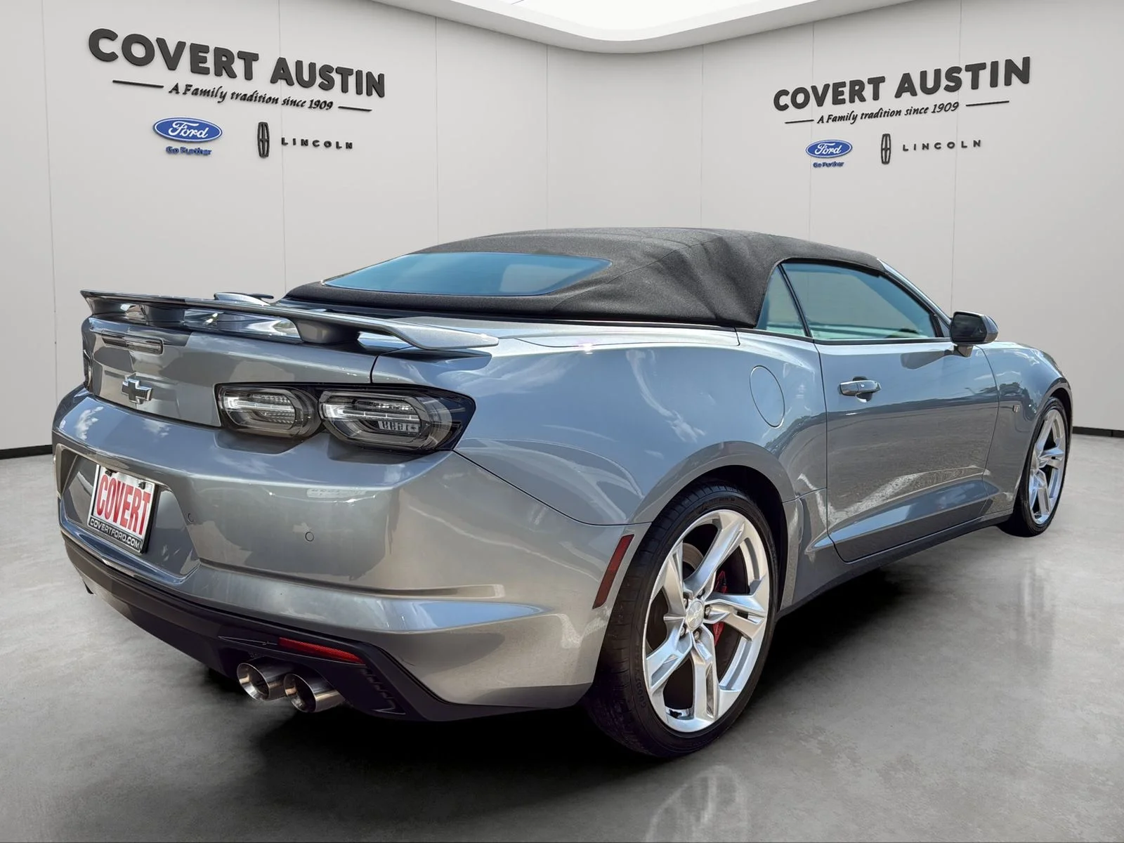 Used 2023 Gray Chevrolet SS image 4