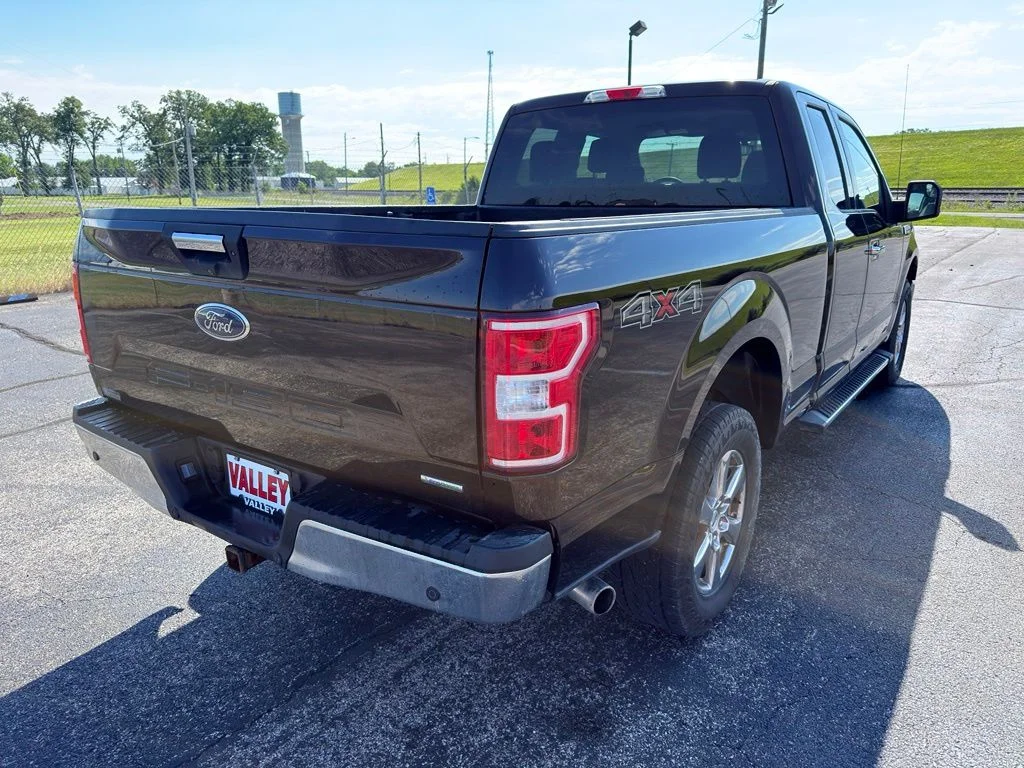 Used 2019 Red Ford XLT image 12