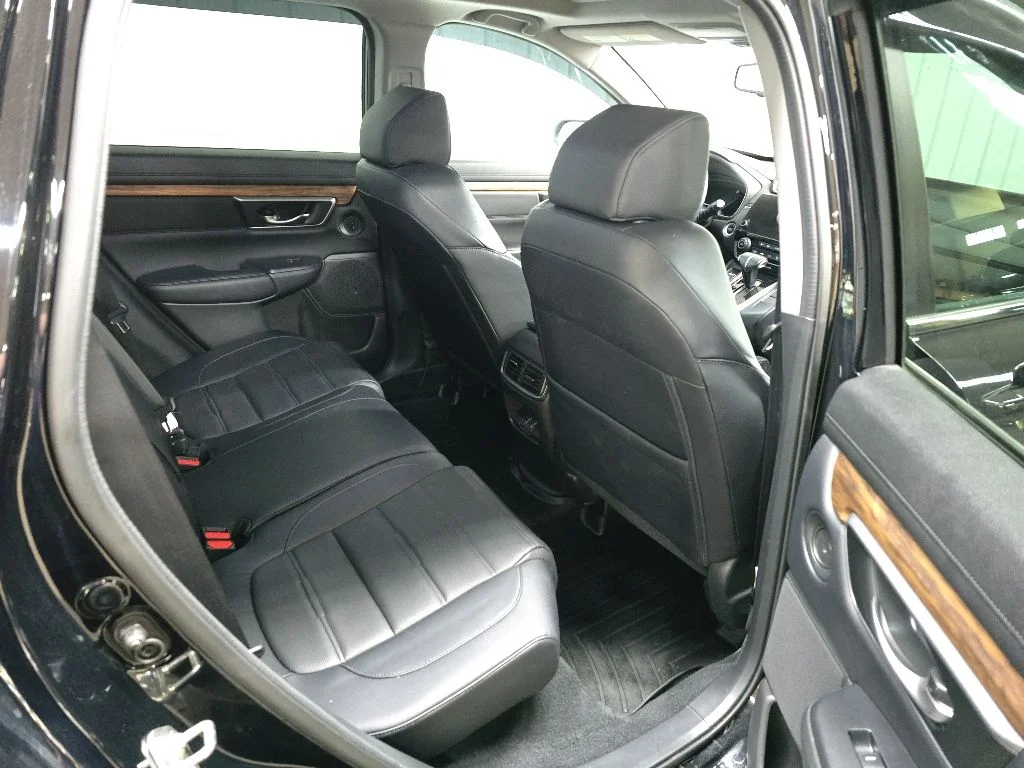 Used 2018 Black Honda Touring image 18