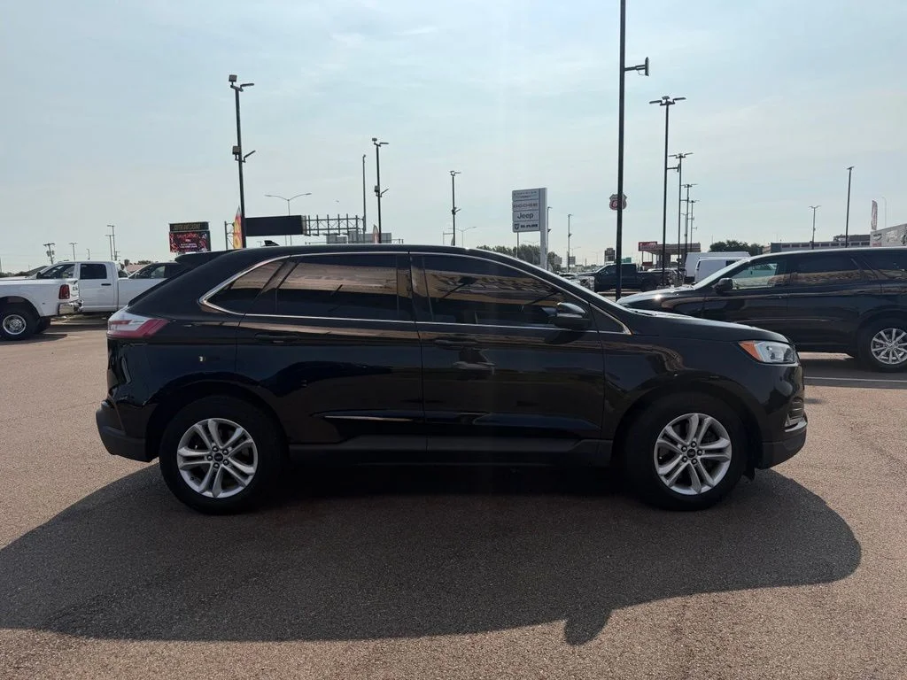 Used 2019 Black Ford SEL image 6