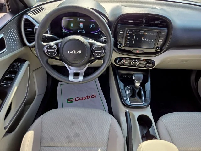 Used 2025 Silver Kia  image 14
