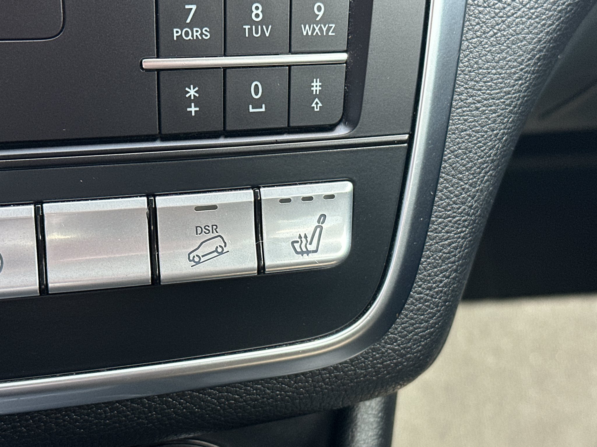 Used 2018 Polar Silver Metallic Mercedes-Benz 250 image 26