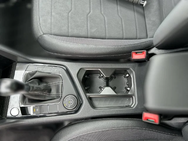 New 2026 Green Volkswagen 1.5T SE Black image 27