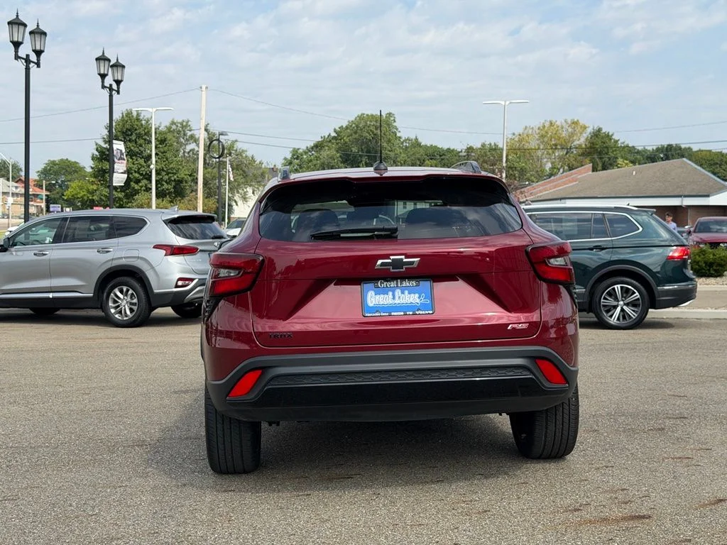 Used 2024 Red Chevrolet 2RS image 4