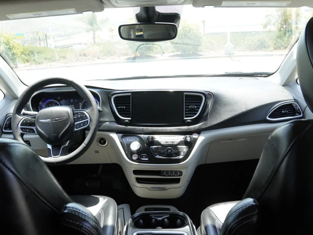 2023 Chrysler Pacifica Touring L - Photo 25