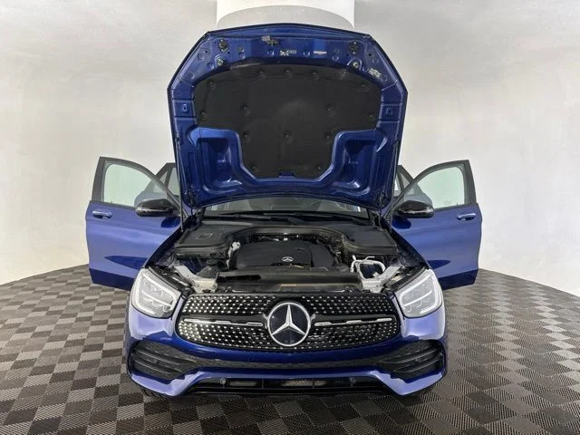 Used 2020 Blue Mercedes-Benz GLC 300 image 11