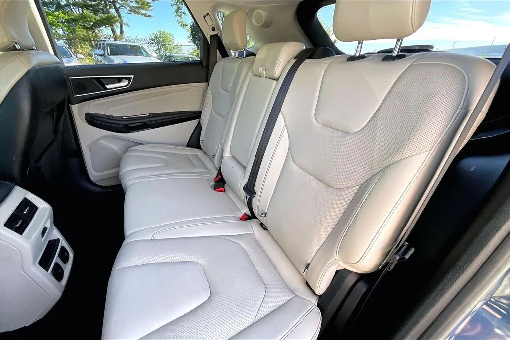 Used 2017 Blue Ford Titanium image 25