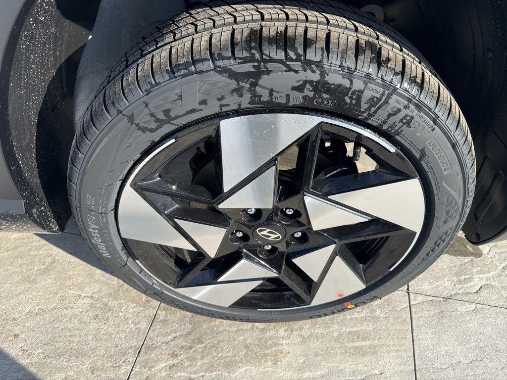 New 2026 White Hyundai Limited AWD image 10